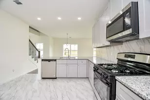2811 Bowlin Leaf Ln, Houston, TX 77014 - Photo 15