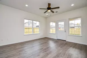 2811 Bowlin Leaf Ln, Houston, TX 77014 - Photo 9