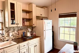 124 4th Ave, Onalaska, TX 77360 - Photo 13