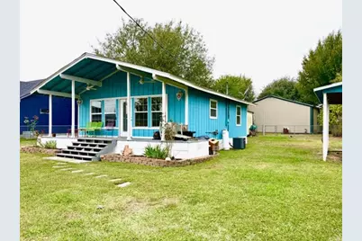 124 Fourth Ave, Onalaska, TX 77360 - Photo 1