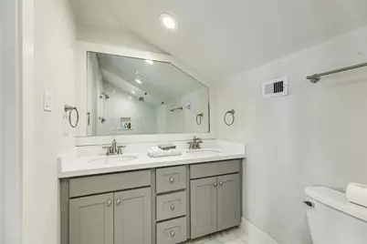 9680 Airways Lane, Galveston, TX 77554 - Photo 41