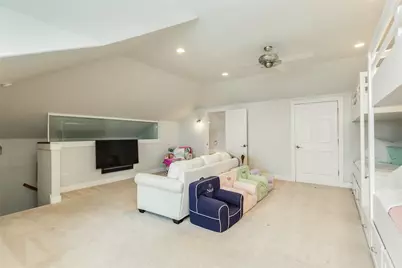 9680 Airways Lane, Galveston, TX 77554 - Photo 39