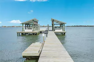 9680 Airways Ln, Galveston, TX 77554 - Photo 15