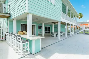9680 Airways Ln, Galveston, TX 77554 - Photo 49