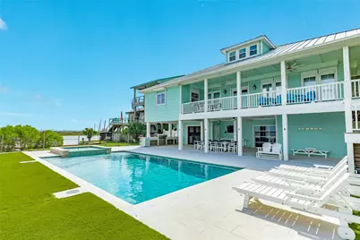 9680 Airways Lane, Galveston, TX 77554 - Photo 7