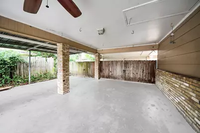 10318 Knoboak Drive, Houston, TX 77043 - Photo 19