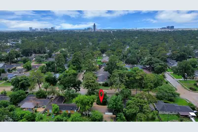 10318 Knoboak Drive, Houston, TX 77043 - Photo 3