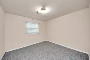 10318 Knoboak Dr, Houston, TX 77043 - Photo 17