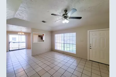 10059 Emerald Creek Drive, Houston, TX 77070 - Photo 9