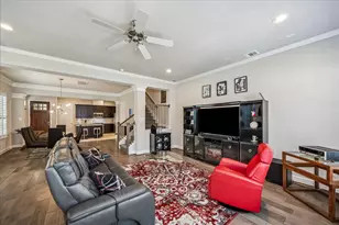832B W 26th St, Houston, TX 77008 - Photo 3