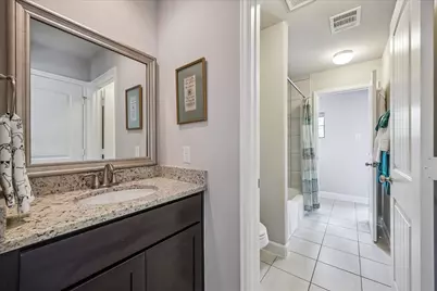 832B W 26th Street, Houston, TX 77008 - Photo 9