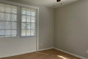 4918 Airport Blvd, Houston, TX 77048 - Photo 9
