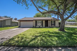 454 Buoy Rd, Houston, TX 77598 - Photo 3