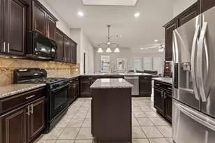 106 Bogey Cir, La Porte, TX 77571 - Photo 17