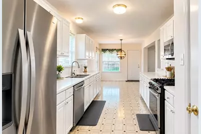 11014 Malden Drive, Houston, TX 77075 - Photo 9
