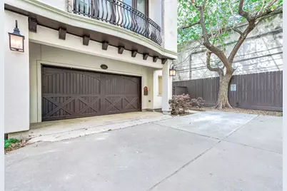 1112 Peveto Street #C, Houston, TX 77019 - Photo 7