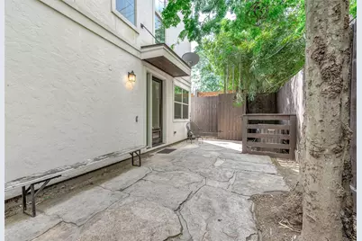 1112 Peveto Street #C, Houston, TX 77019 - Photo 13