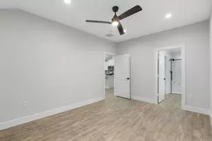 13018 Walden Rd, Montgomery, TX 77356 - Photo 19