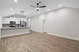 13018 Walden Rd, Montgomery, TX 77356 - Photo 7