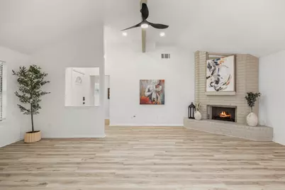 2531 Colonial Ridge Drive, Friendswood, TX 77546 - Photo 9