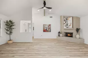 2531 Colonial Ridge Dr, Friendswood, TX 77546 - Photo 9