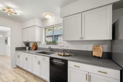 2531 Colonial Ridge Drive, Friendswood, TX 77546 - Photo 15