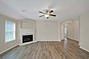 187 Buckeye Dr, Montgomery, TX 77316 - Photo 9