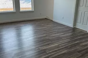 8726 Scott St, Houston, TX 77051 - Photo 5