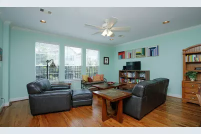 3001 Murworth Drive #1103, Houston, TX 77025 - Photo 7