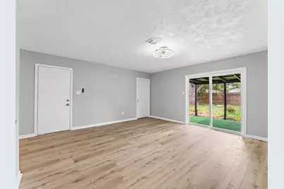 12206 Flushing Meadows Drive, Houston, TX 77089 - Photo 9