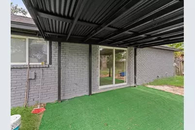12206 Flushing Meadows Drive, Houston, TX 77089 - Photo 19