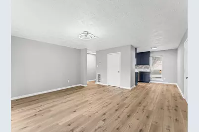 12206 Flushing Meadows Drive, Houston, TX 77089 - Photo 5