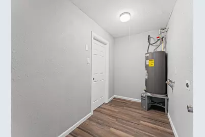 12206 Flushing Meadows Drive, Houston, TX 77089 - Photo 17
