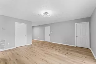 12206 Flushing Meadows Dr, Houston, TX 77089 - Photo 15
