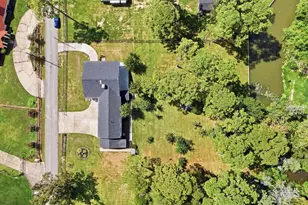 219 Page Ln, Huffman, TX 77336 - Photo 3