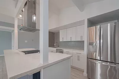 228 Barracuda Street, Bayou Vista, TX 77563 - Photo 5