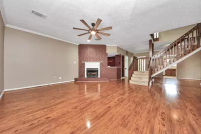 6470 Creekbend Drive, Houston, TX 77096 - Photo 7