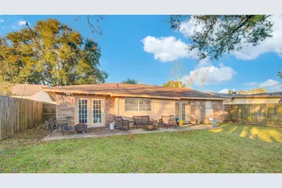 700 N Plantation Drive, Angleton, TX 77515 - Photo 25