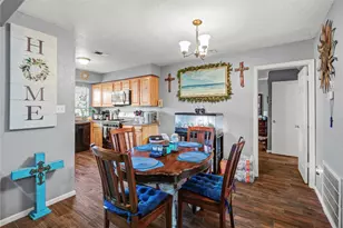 700 N Plantation Dr, Angleton, TX 77515 - Photo 7