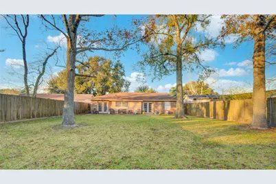 700 N Plantation Drive, Angleton, TX 77515 - Photo 27