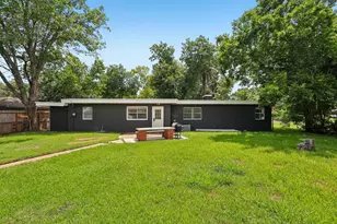 159 Oak Dr, Lake Jackson, TX 77566 - Photo 23