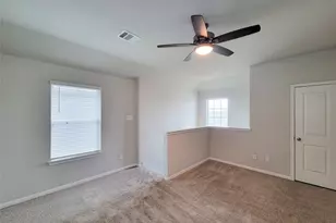 4918 Purple Wisteria Ln, Spring, TX 77373 - Photo 13