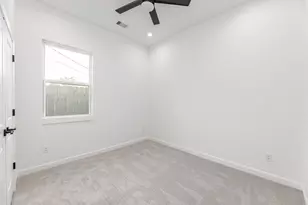 8502 Safeguard St, Houston, TX 77051 - Photo 21