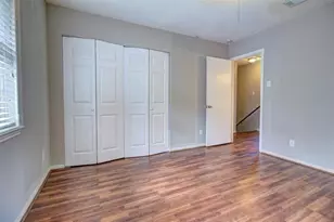 10432 Hammerly Blvd, Houston, TX 77043 - Photo 11