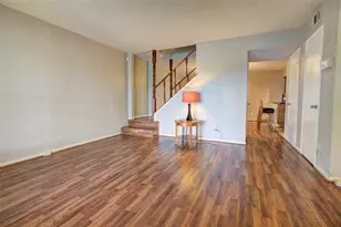 10432 Hammerly Blvd, Houston, TX 77043 - Photo 9