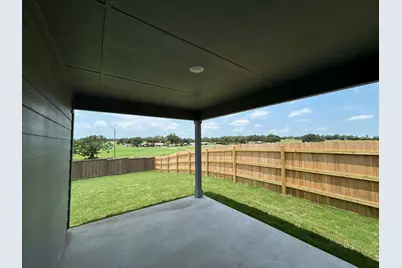 301 Doss Drive, Rockdale, TX 76567 - Photo 7