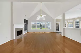 9423 Walnut Brook Ct, Houston, TX 77040 - Photo 5