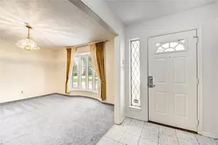 12327 Meadow Hollow Dr, Meadows Place, TX 77477 - Photo 5