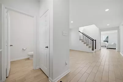 10318 Mount Winchell Drive, Iowa Colony, TX 77583 - Photo 5