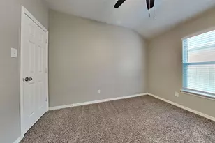 10218 Black Forest Ct, Conroe, TX 77385 - Photo 17